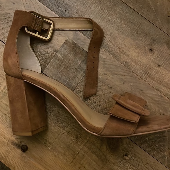 Size 9 1/2 Banana Republic Suede Brown Ankle Strap sandals - Gently worn - Picture 3 of 8